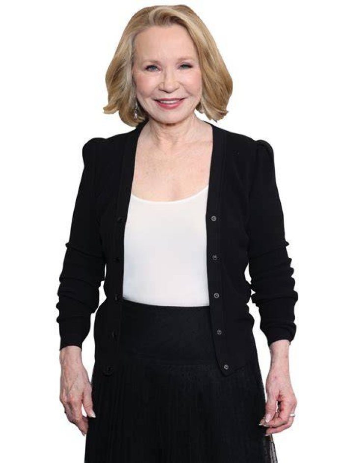 Debra Jo Rupp To CoStar In Nate Bargatze ABC Comedy Pilot Deadline