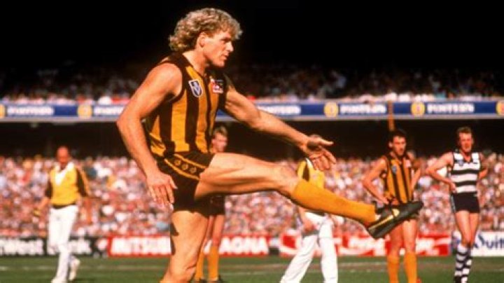 Dermott Brereton reveals horror injuries gained during career The