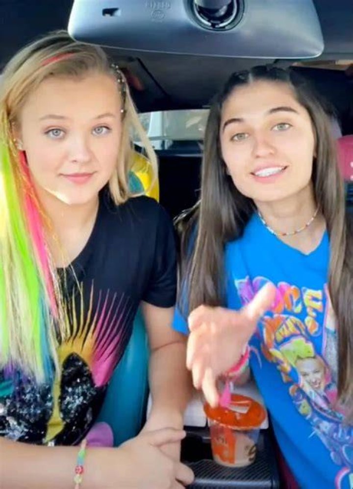 Did JoJo Siwa Just Confirm She's Dating Avery Cyrus in Cheeky TikTok?