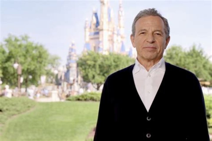 Disney CEO Bob Iger's Wife Wore a Yoda Dress to Oscars 2015 Photo