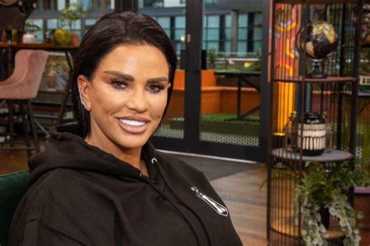 Door plastische chirurgie verspookte celebs 35 Celebs en