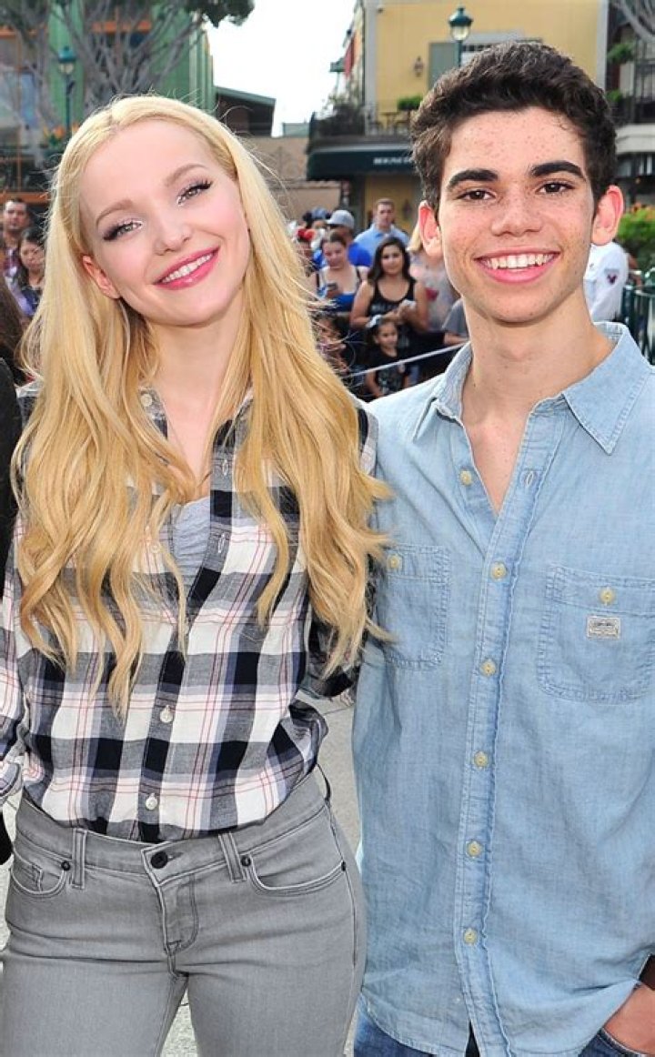 Dove Cameron and Cameron Boyce shipping pairing Cameron boyce