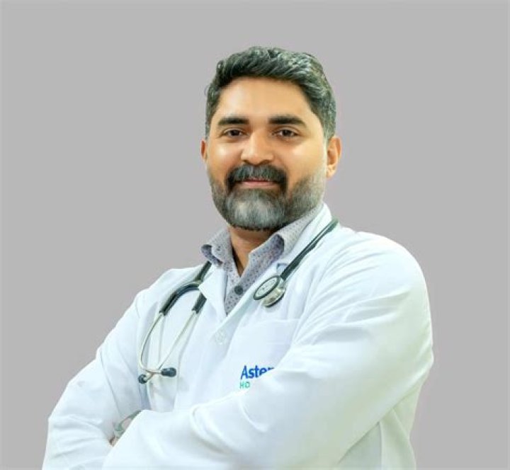 Dr. John G. Barr&oacute;n Born in Selma, Serves in Selma EYEQ Vision Care