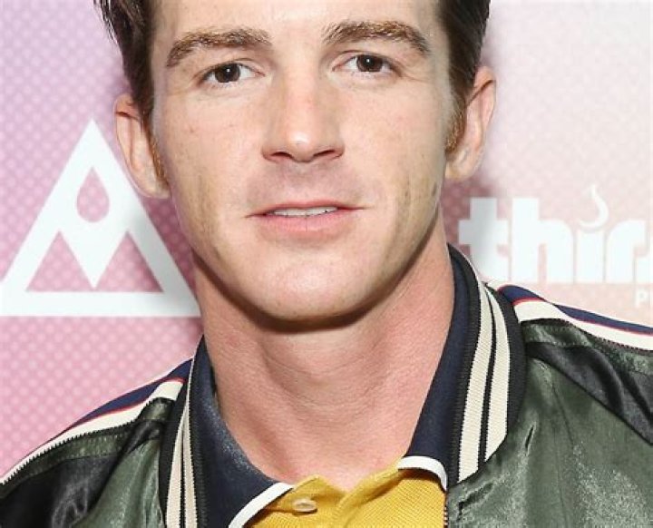 Drake Bell Is Weirdly Obsessed With Mexico... YouTube