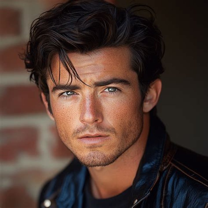 Drake Bell Net Worth Full Name, Age, Notable Works, Career