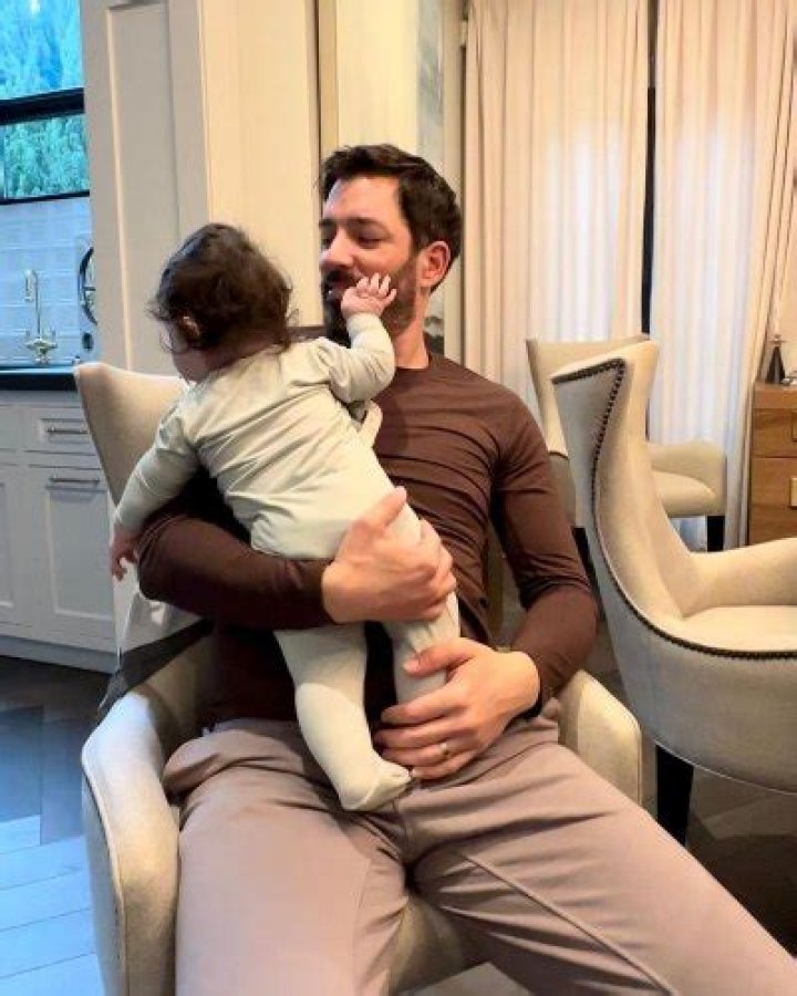Drew Scott Kids HGTV Star's Children With Wife Linda Phan Closer Weekly