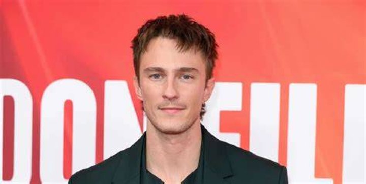 Drew Starkey's biography Age, relationship status, real name, movies, profiles, net worth