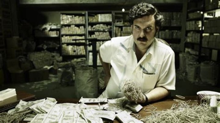 Drug boss Pablo Escobar still divides Colombia BBC News