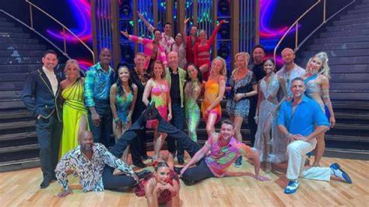 DWTS’ Carrie Ann Inaba hugs Kaitlyn Bristowe and ex Artem Chigvintsev