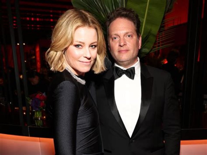 Elizabeth Banks Husband Max Handelman Parade