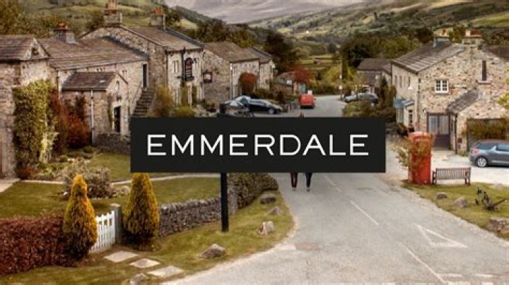 Emmerdale in 'crisis' as Andrew Scarborough is ninth star to 'quit' and