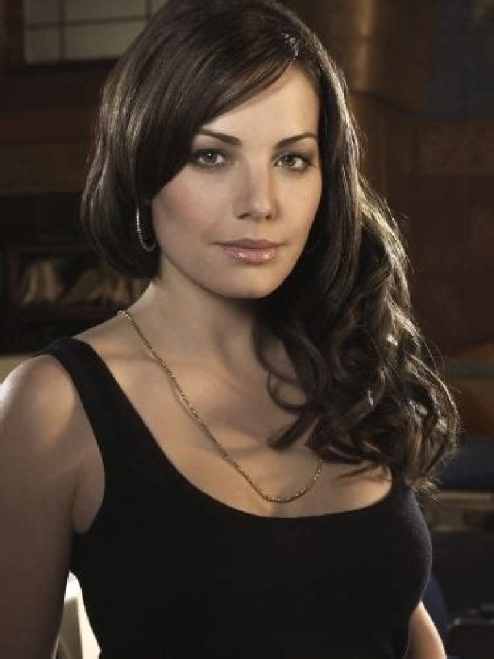 Erica Durance Complete Biography with [ Photos Videos ]