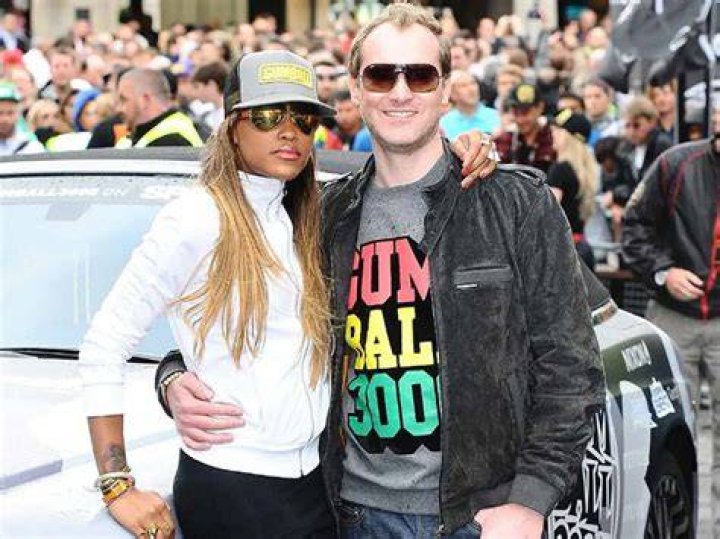Eve and Maximillion Cooper's Relationship Timeline