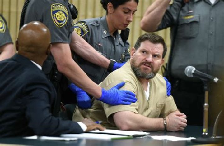 Ewen Dewitt, Julie Minogue Murder Suspect 5 Fast Facts