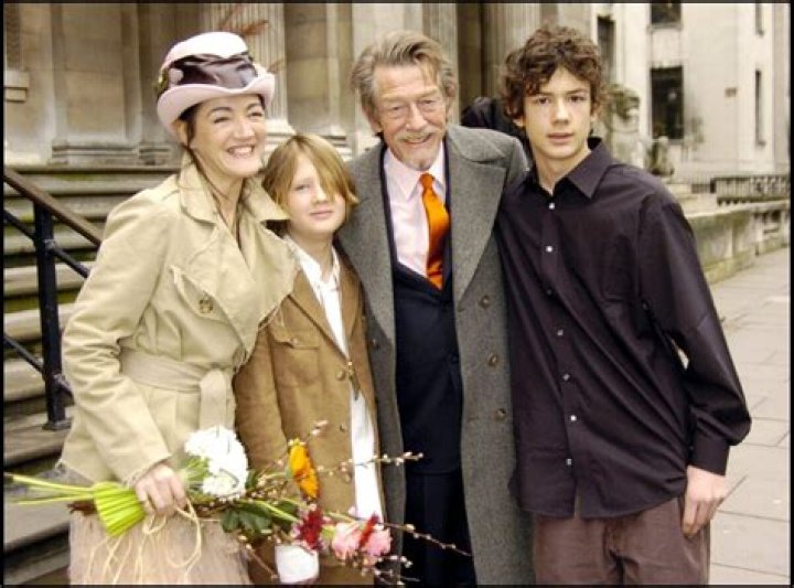 Exclusif John Hurt, avec ses fils Nicholas et Alexander, et Anwen