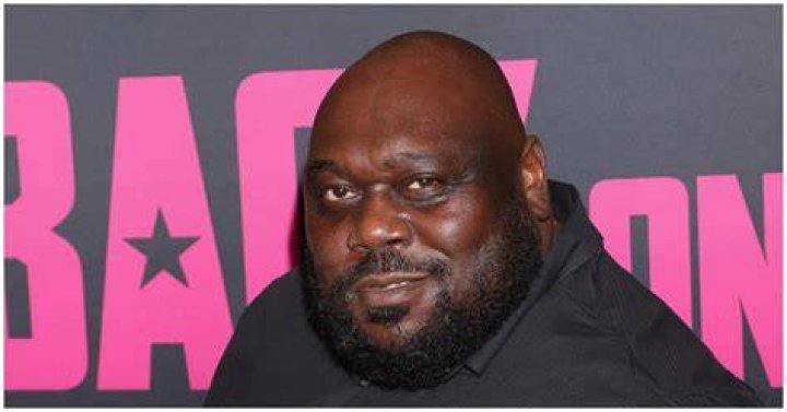 Fat Black Comedian Faizon Love Assaults Airport Worker!