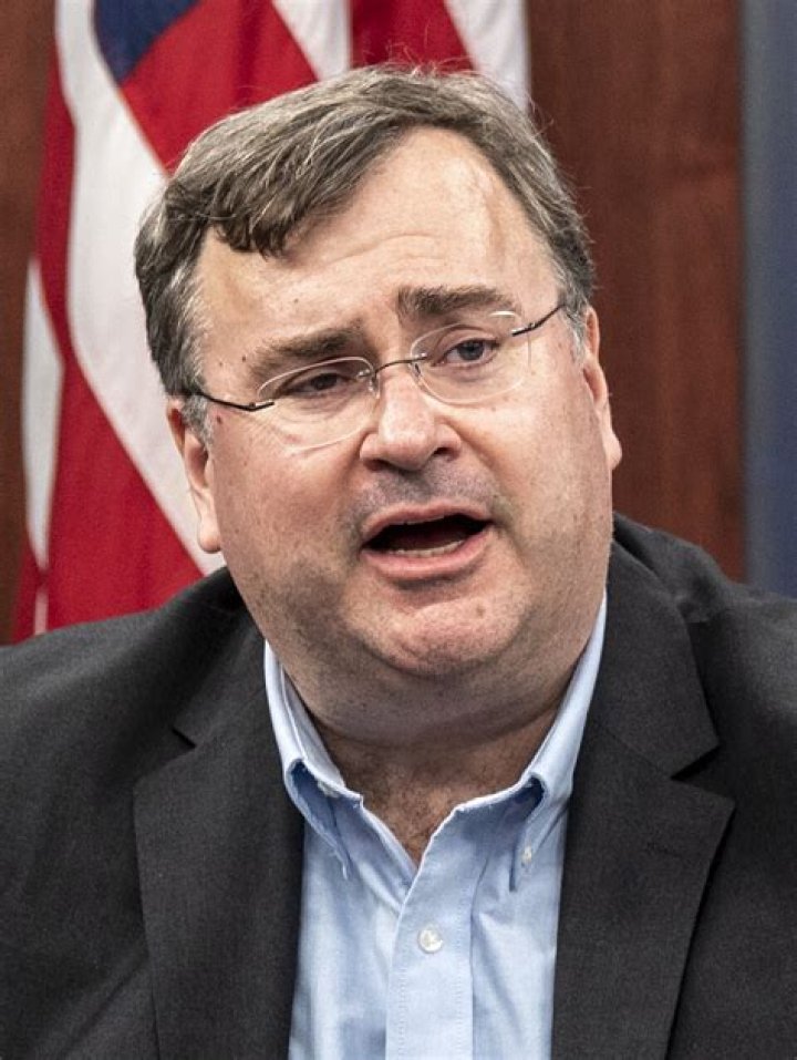 FileRiley Reid, 2016 (cropped).jpg Wikimedia Commons