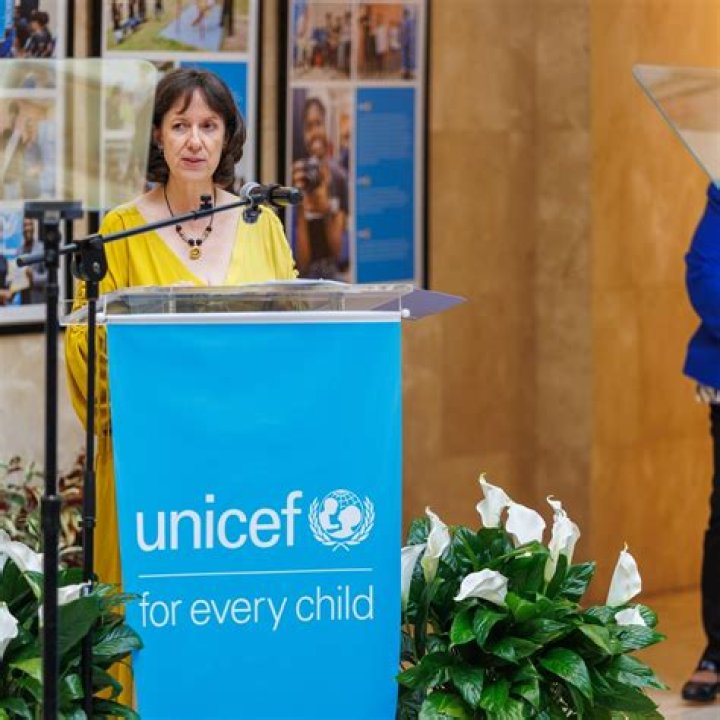 FileSelena Gomez UNICEF 3, 2012 (cropped).jpg Wikimedia Commons