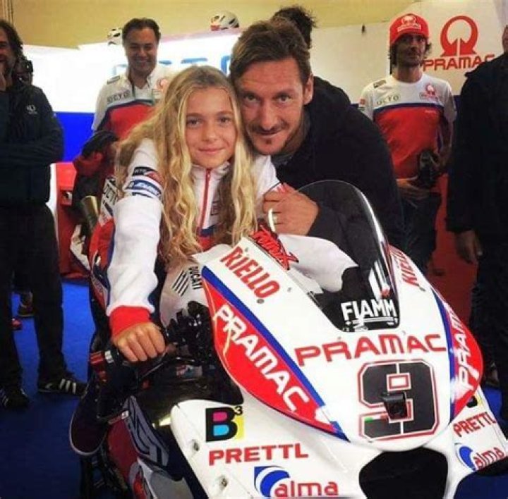 Francesco Totti and his daughter Chanel. Foto di coppie, Coppie, Foto