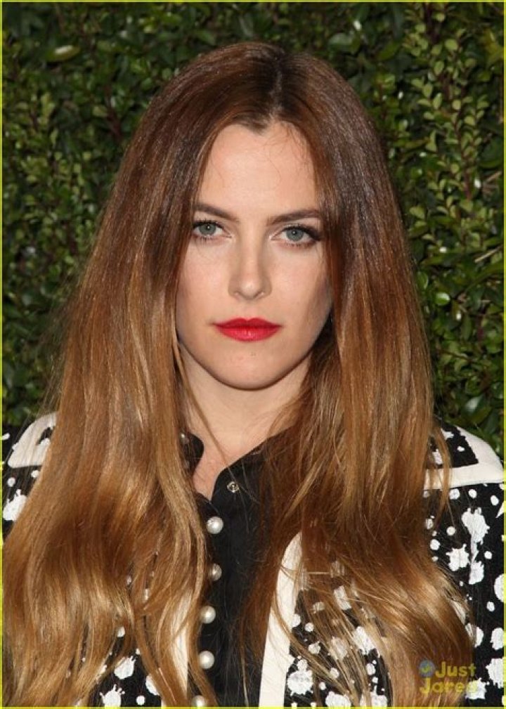 Full Sized Photo of kristen stewart riley keough oscars 2015 parties 35