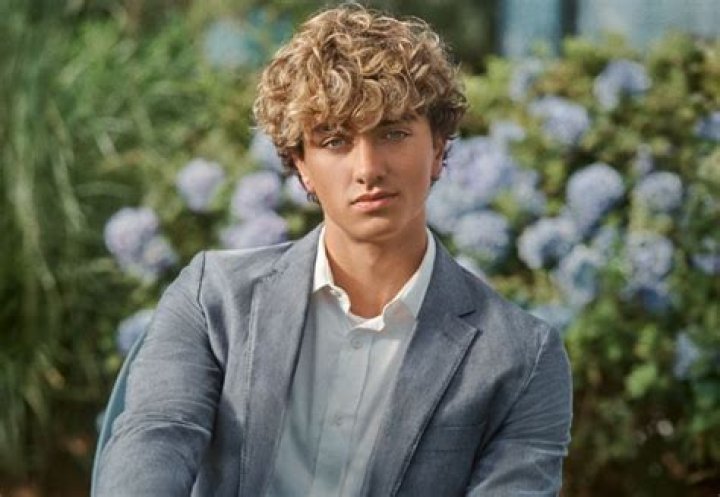 GAVIN CASALEGNO (ATTORE) WIKI, BIOGRAFIA, ETÀ, ALTEZZA, PESO
