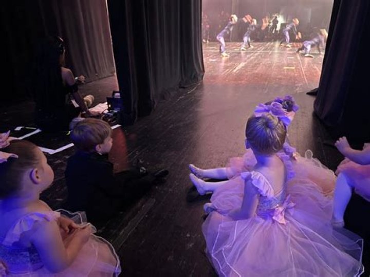 Gillian Kenney Studio2Stage 2016 YouTube