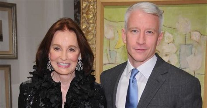 Gloria Vanderbilt with her son, Anderson Cooper forredheads Gloria vanderbilt, Anderson