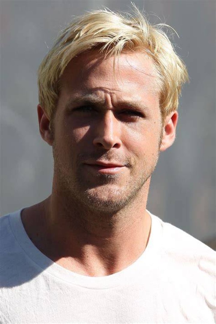 Going blond? Here are 13 men who got it right Men blonde hair, Platinum blonde hair men, Men