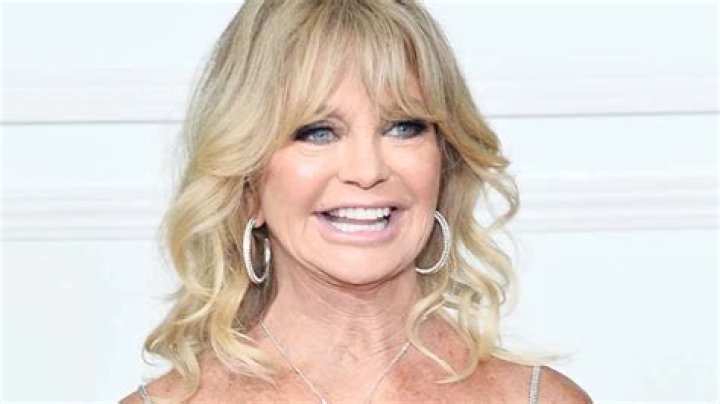 Goldie Hawn, 77, looks ageless in new video and fans are all focused on