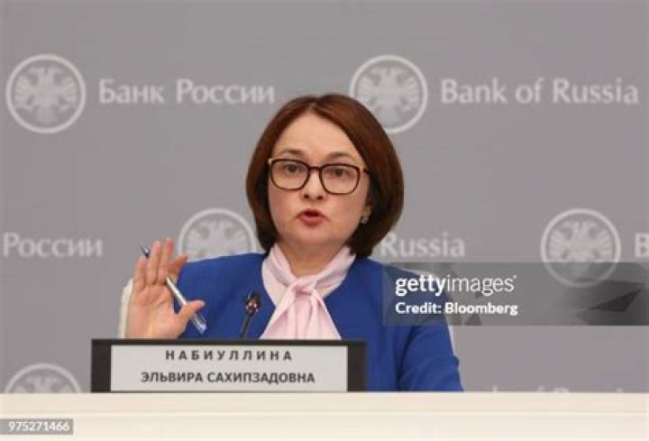 Governor of Russia's largest gasproducing region tests Covid19