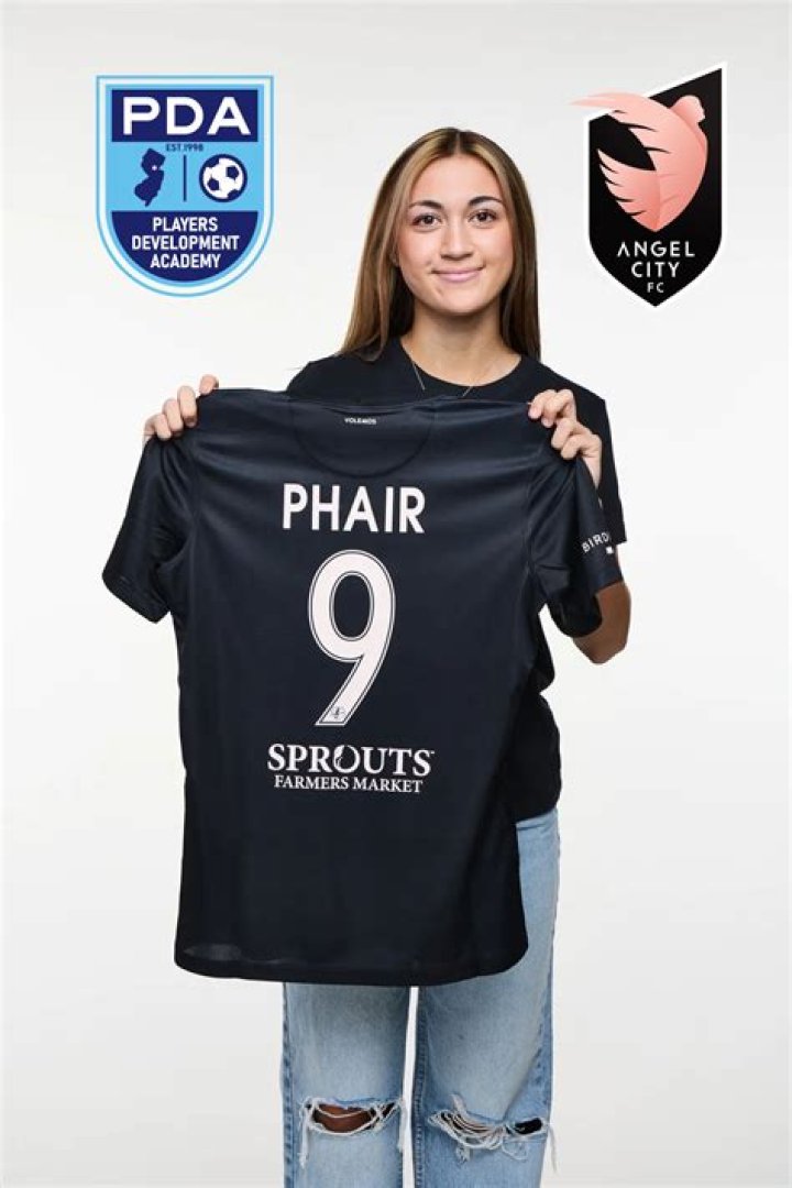 HalfKorean teenager Casey Phair named to S. Korean Women's World Cup team