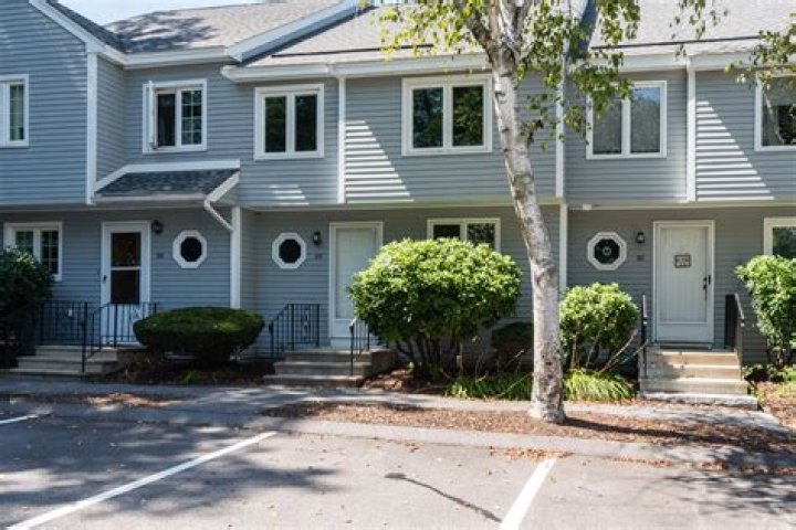 Halstead Merrimack Apartments Merrimack, NH 03054