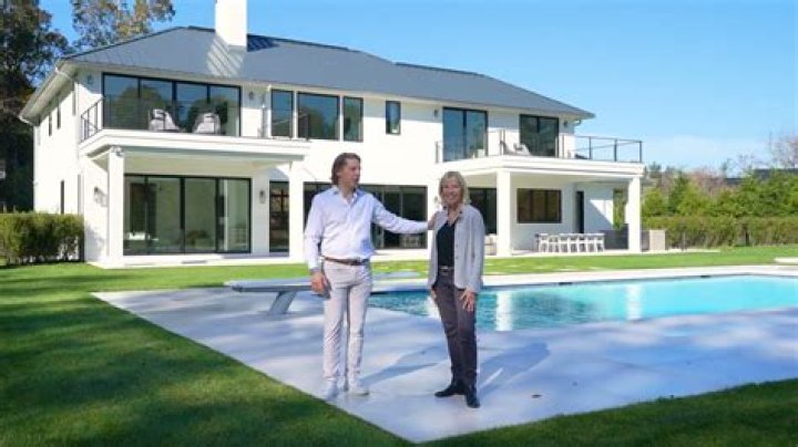 Hamptons Builder Joe Farrell Is Flipping a Park Avenue Penthouse After