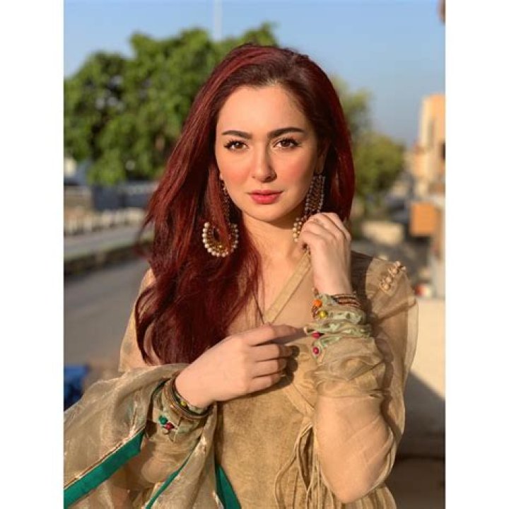 Hania Amir on Eid Day with Family Reviewit.pk