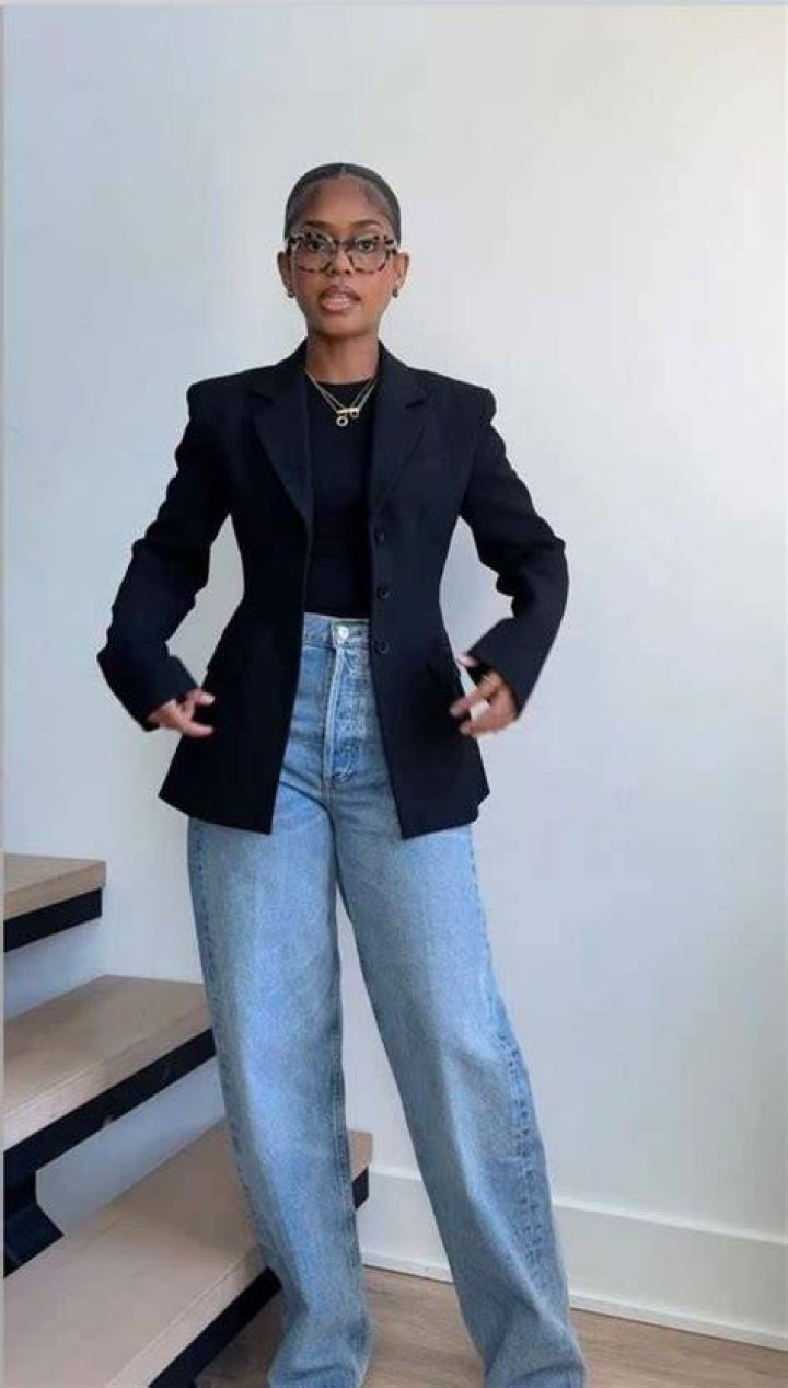 Hannah Gross Style, Clothes, Outfits and Fashion &bull; CelebMafia