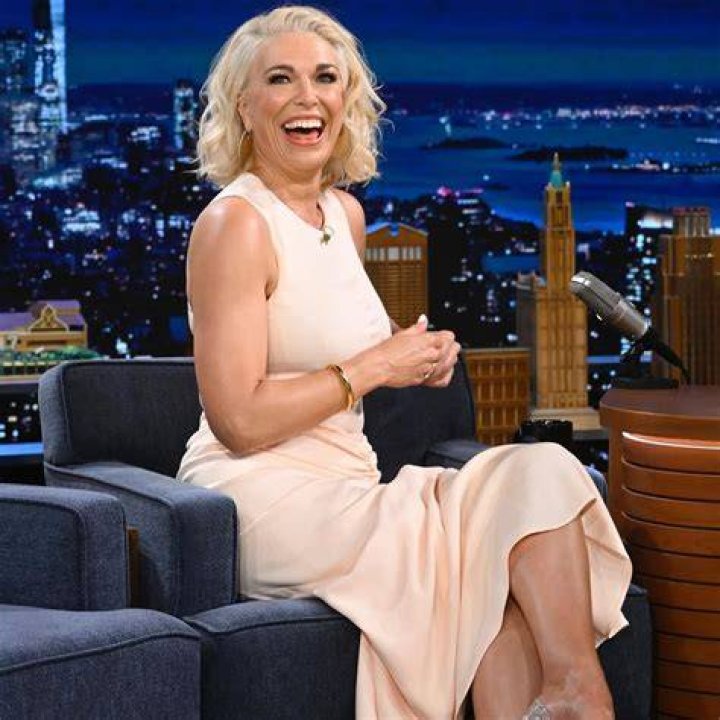 Hannah Waddingham Net Worth How Much Is Hannah Waddin vrogue.co