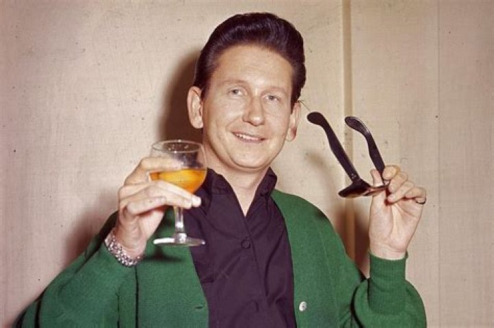 Happy Birthday Roy Orbison (1960) r/OldSchoolCelebs