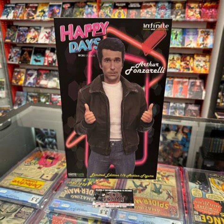 Happy Days/ Fonzie Arthur Fonzarelli Old & Rare Statue