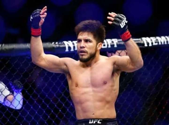 Henry Cejudo Bio, Net Worth, Facts, UFC, Record, Fight, Retired