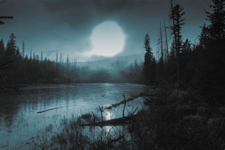 Horror Lake Moon Free photo on Pixabay