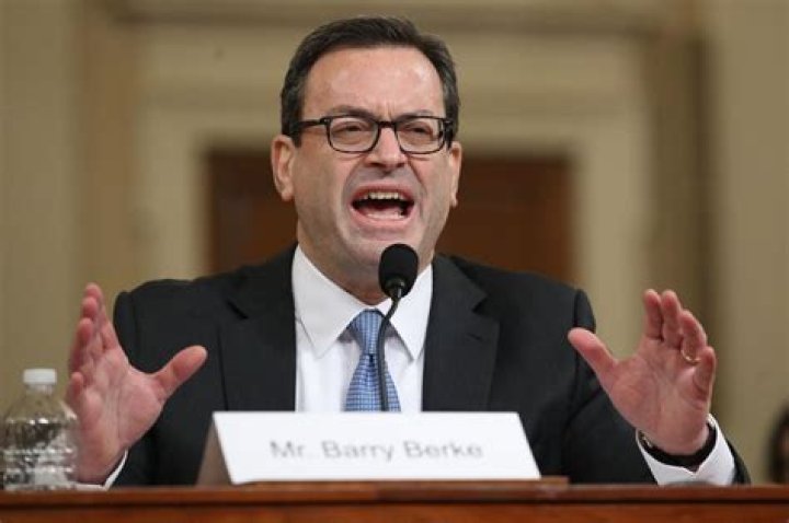 House Judiciary Counsel Barry Berke Destroy's Corey Lewandowski before