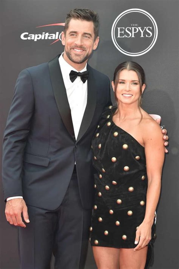 How many times has Aaron Rodgers been married? ABTC