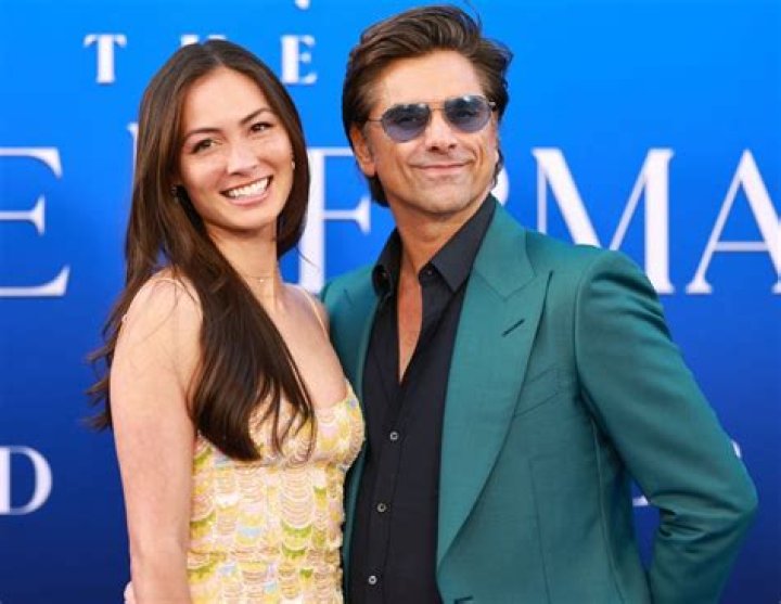 How Tall Is John Stamos?