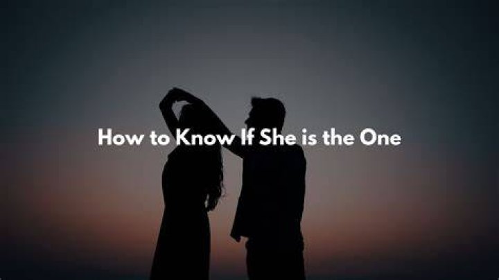 How to Know If She Likes You Look for these 12 Signs She Likes You
