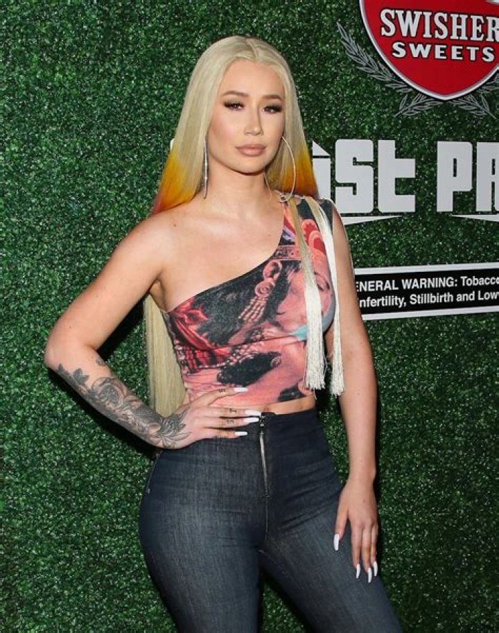 Iggy Azalea Says Rapper Playboi Carti Has Left Her a Single Mom
