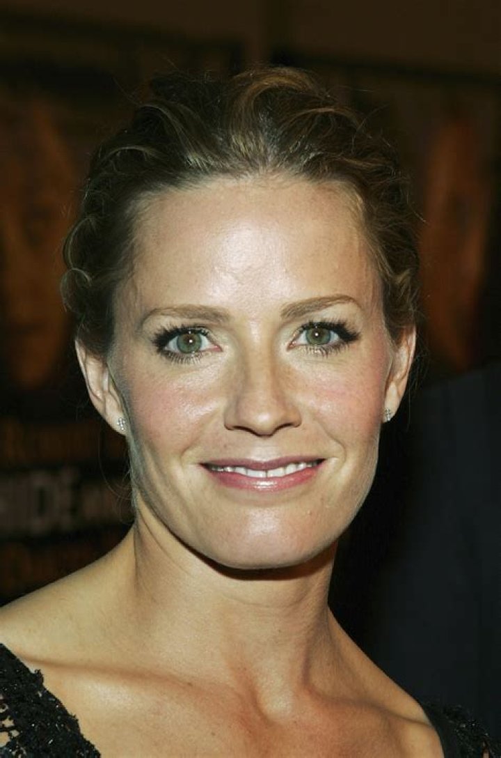 Image Elisabeth Shue.jpg CSI
