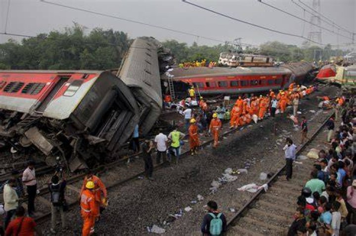 India passenger train derailment leaves over 280 dead, 900 injured NPR