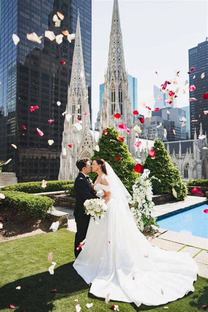 Instagram Wedding Scene, City Wedding, Kim Ji Won, Ji Chang Wook, Sweet