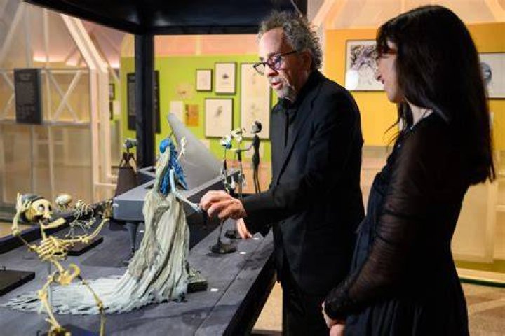 &iquest;Qu&eacute; le pas&oacute; a Tim Curry? La raz&oacute;n por la que el actor se alej&oacute; del cine &mdash; Rock&Pop