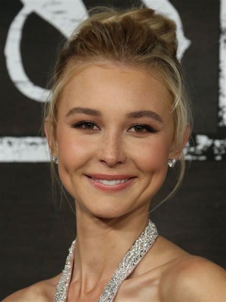 Isabel May's Lifestyle 2020 ★ New Boyfriend, House, Net worth